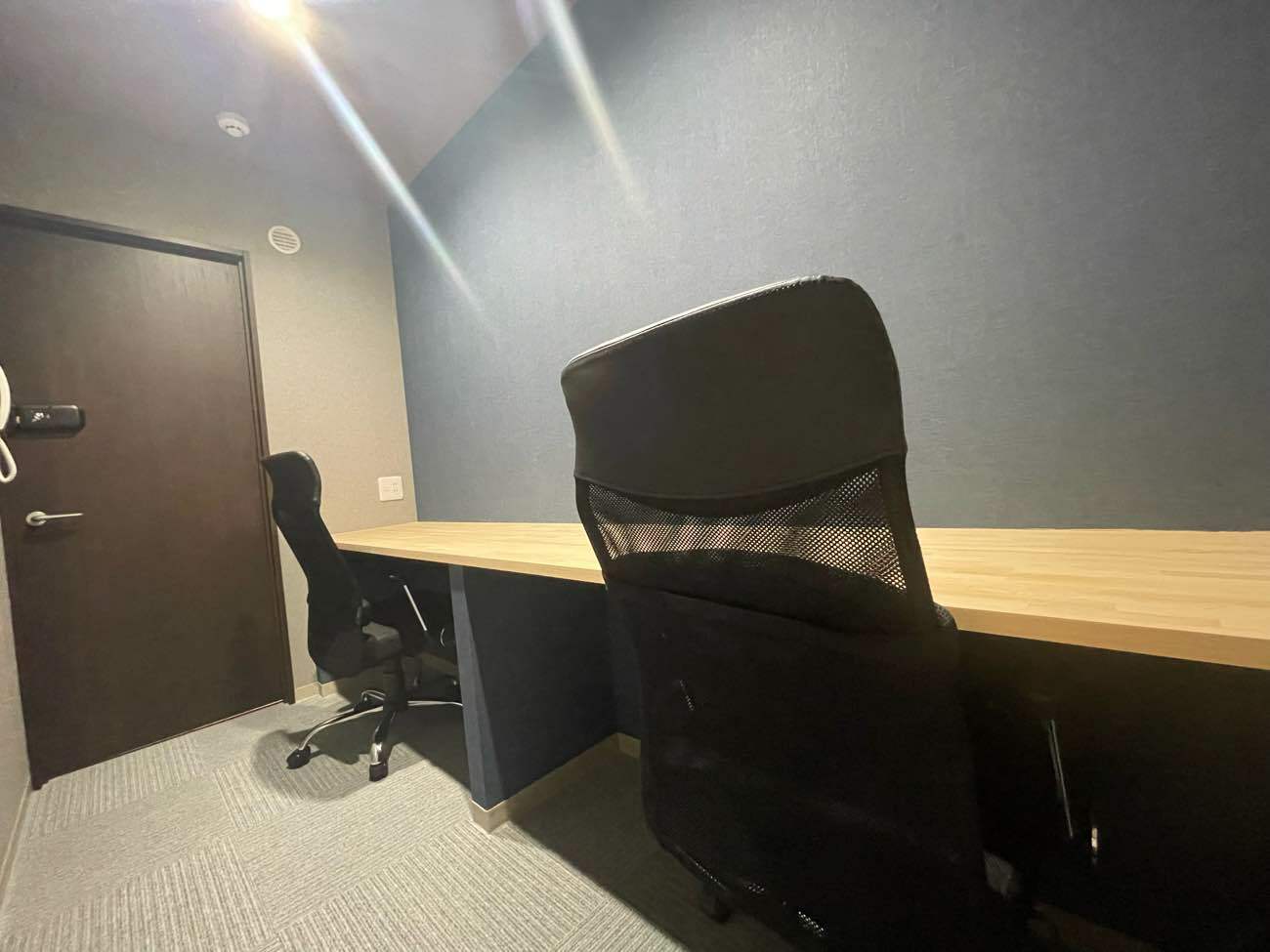 専有部_個室。インターネット環境を完備しています。