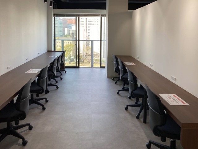 5E16A055-CE50-4D4A-B3EA-46DC3A12C26F