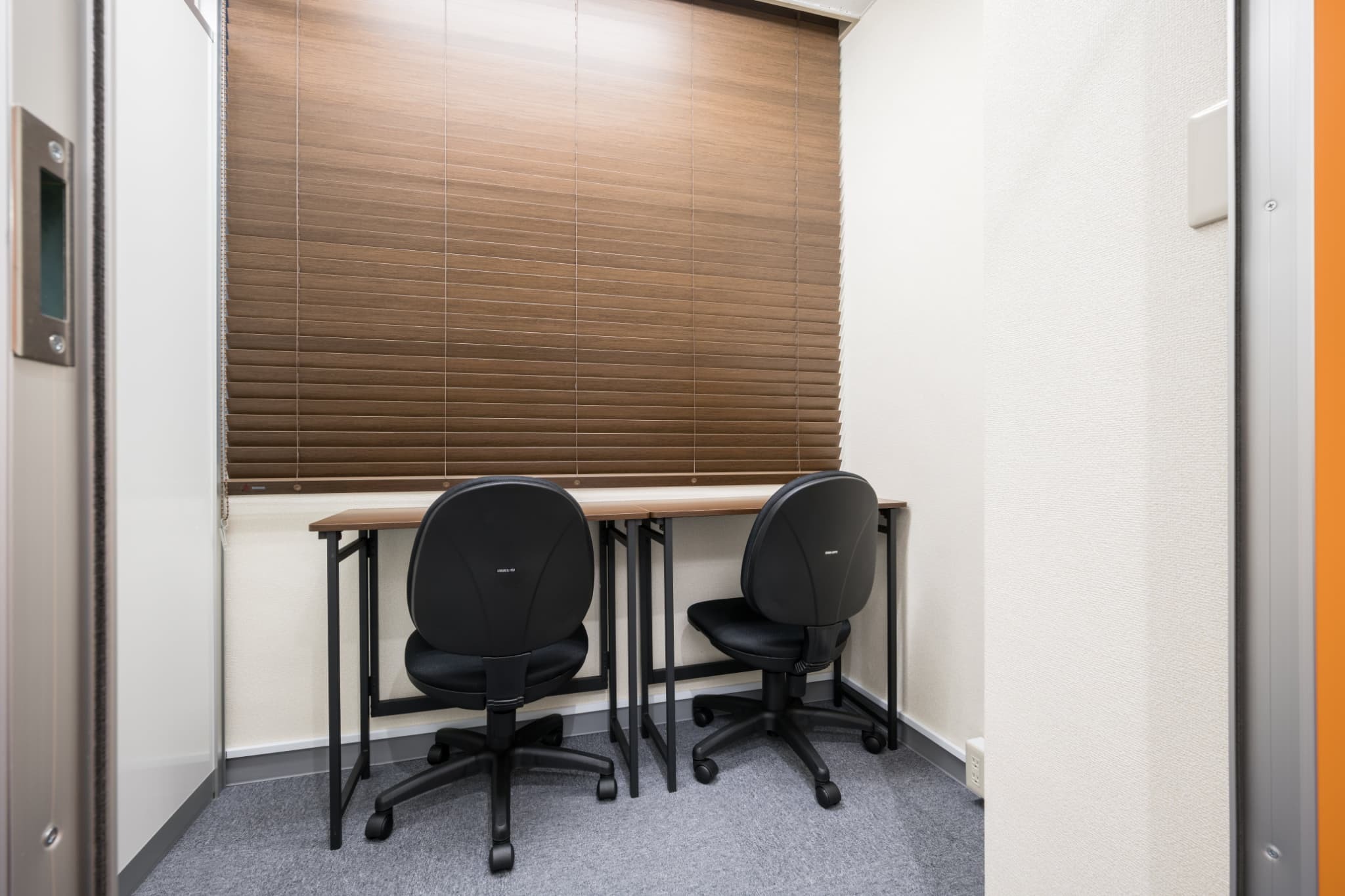 室内・個室(2名用)