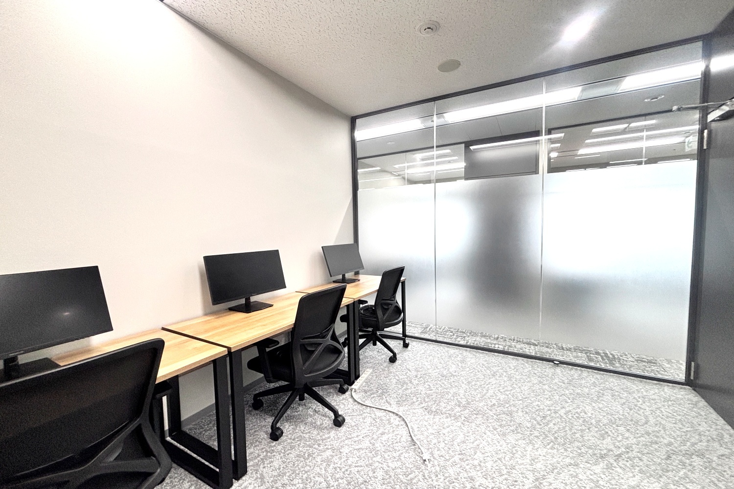 専有部_個室。ゆとりのある3名部屋です。