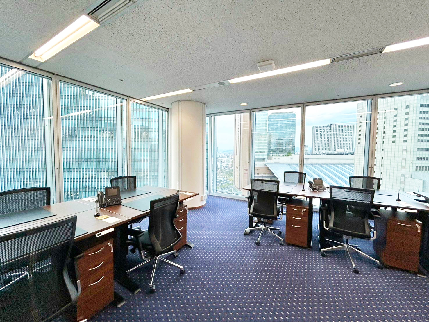 窓側オフィス10-20名様