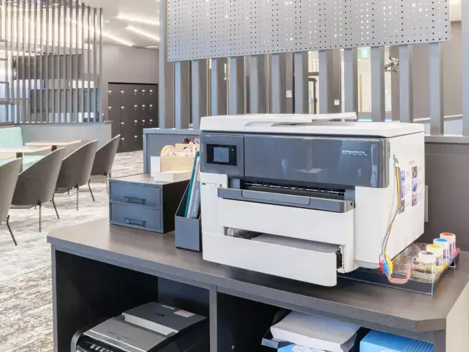 その他_複合機。※画像はイメージです。©bizcomfort