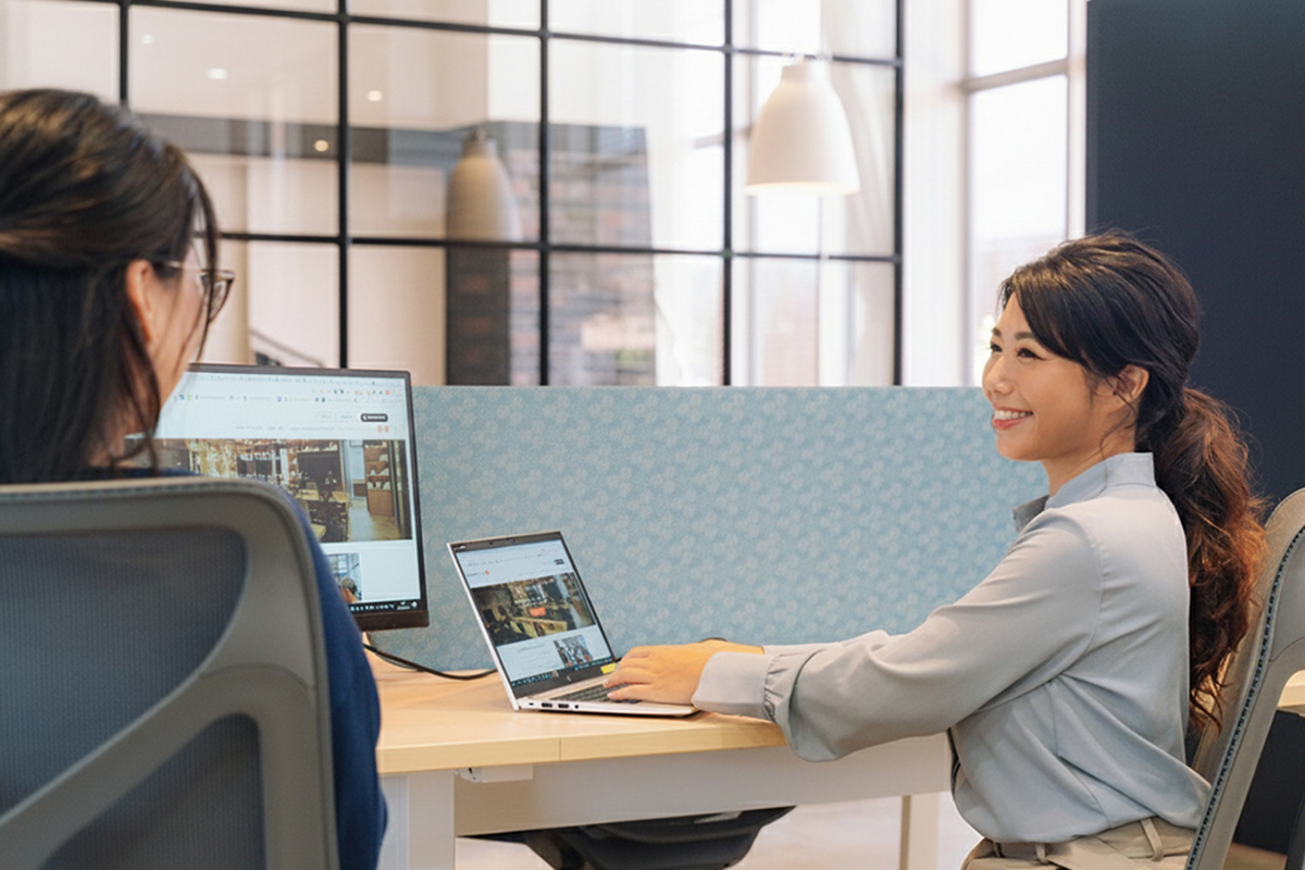 コラボレーションエリア_少人数のチームで、会話をしながら協働して仕事を進めるエリア。ホワイトボード、大型モニタも利用可能です。