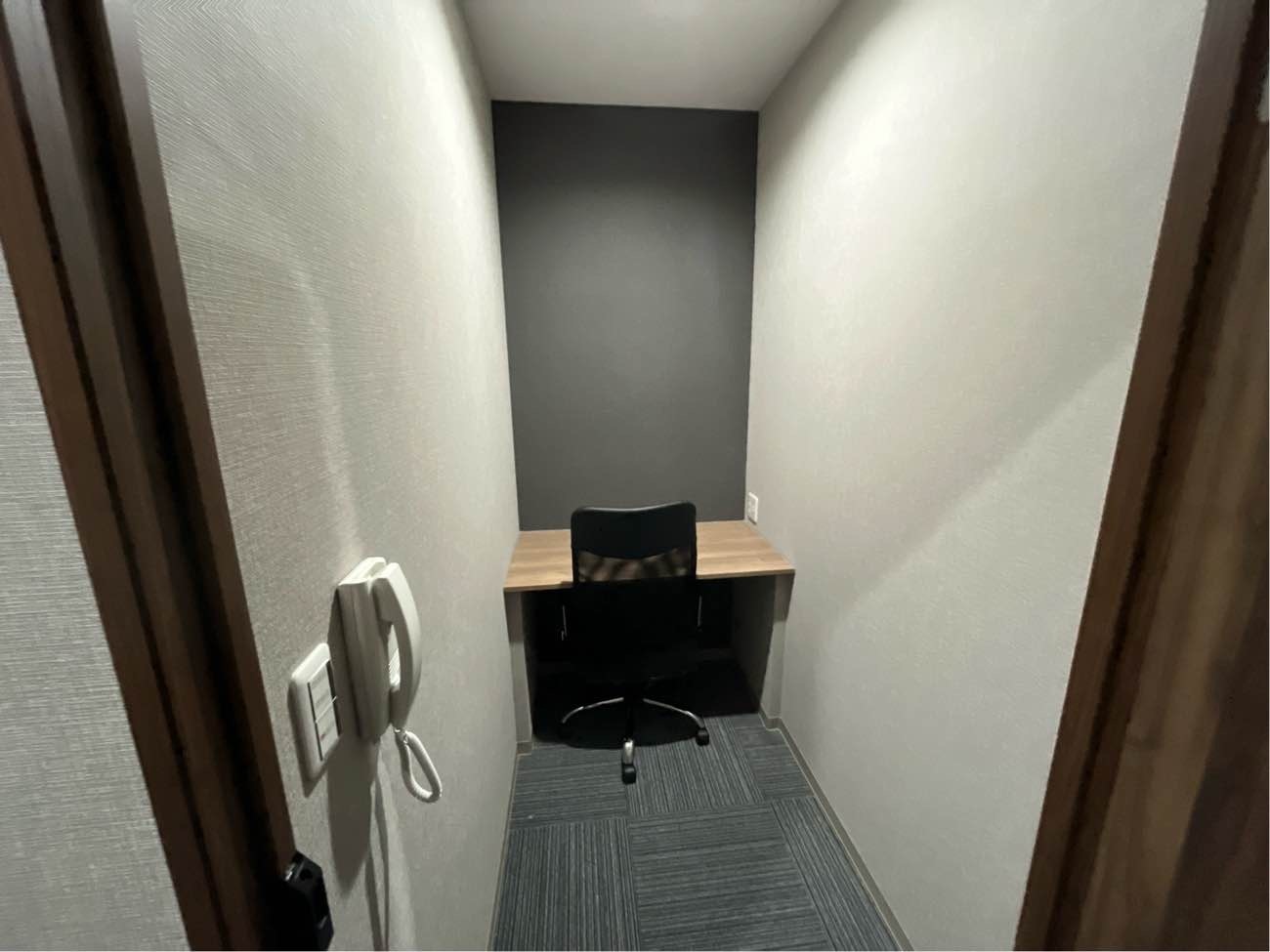 専有部_個室。インターネット環境を完備しています。