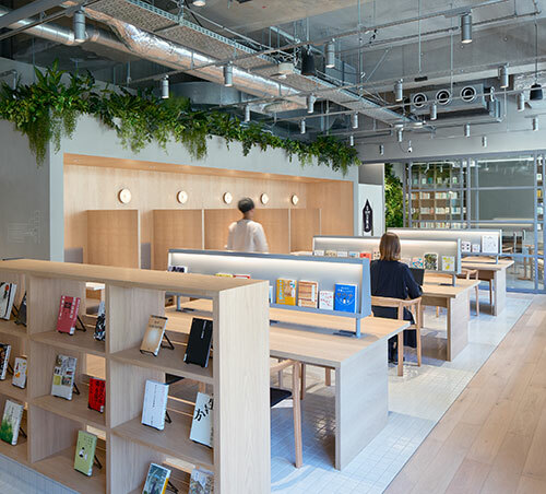 共有部_オープンエリア。お客様との打ち合わせや商談にも最適です。