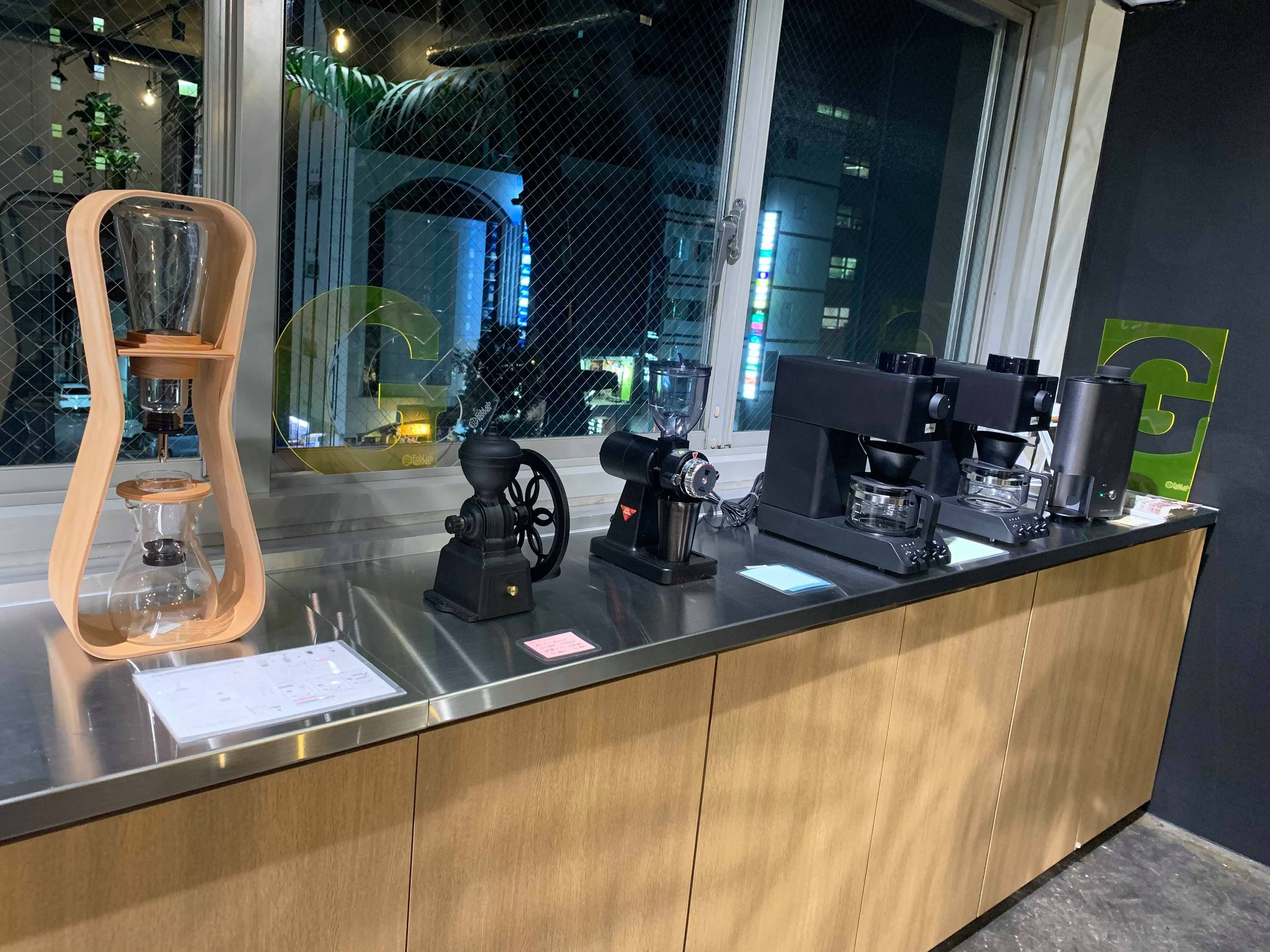 ワークの合間に楽しめるコーヒー設備