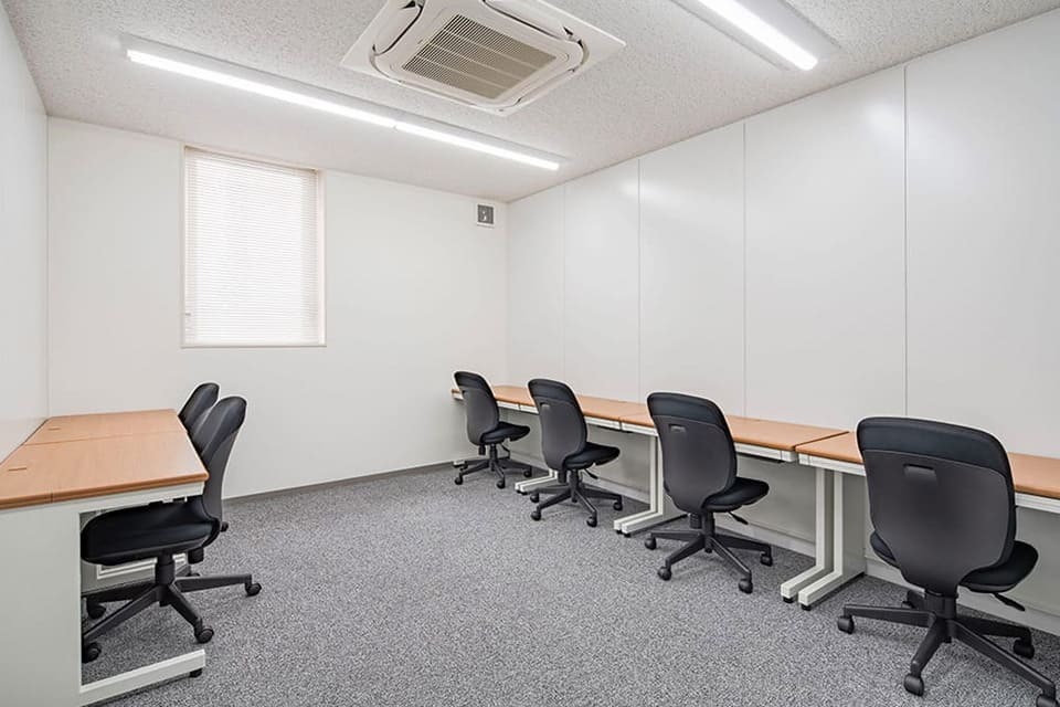 専有部_個室。家具付き、インターネット環境を完備しています。※画像はイメージです。