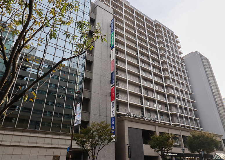 外観_神戸三宮駅徒歩4分、JR神戸線 三ノ宮駅 徒歩7分、元町駅 徒歩9分。