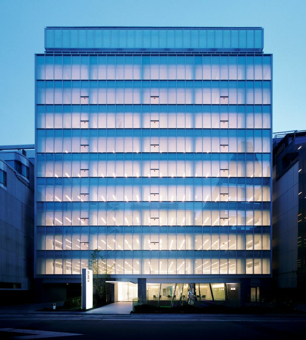 外観_麹町駅から徒歩1分に位置しています。