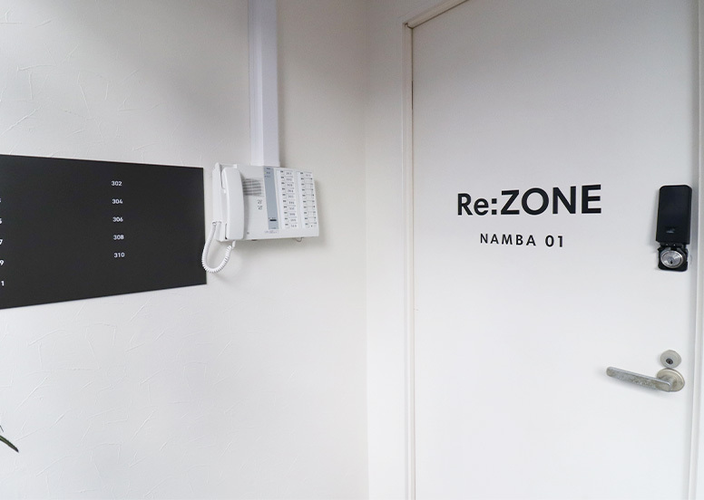 外観_なんば駅から徒歩3分の場所にあります。