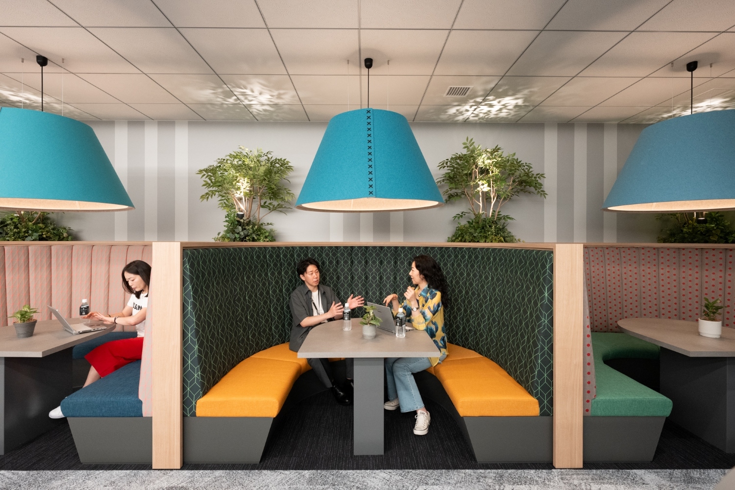 img_ShibNS_coworking-usage-scene1_1500x1000