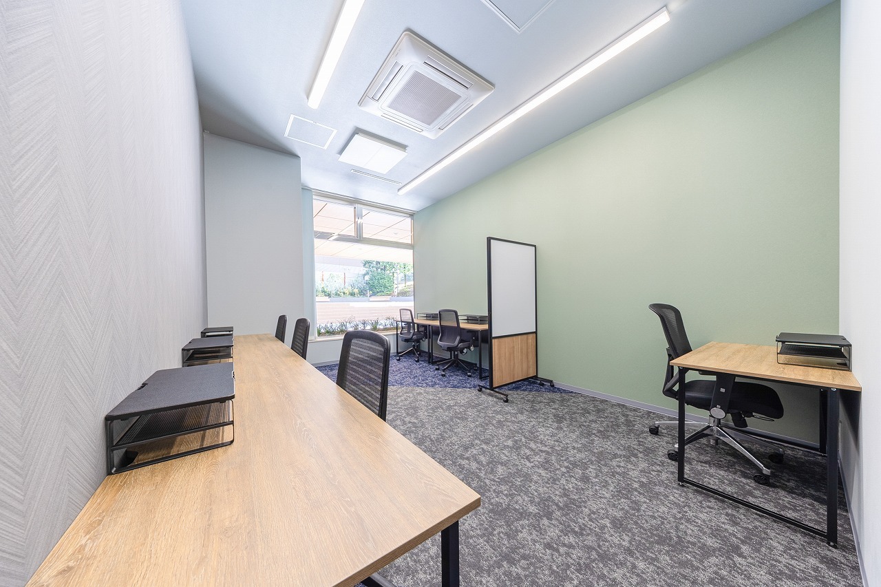 BIZcomfort芝公園_レンタルオフィス（6名用）