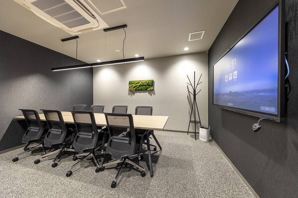 9階_8名用会議室