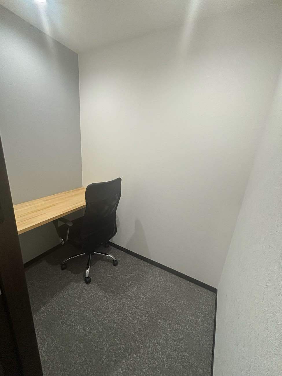 専有部_個室。インターネット環境を完備しています。