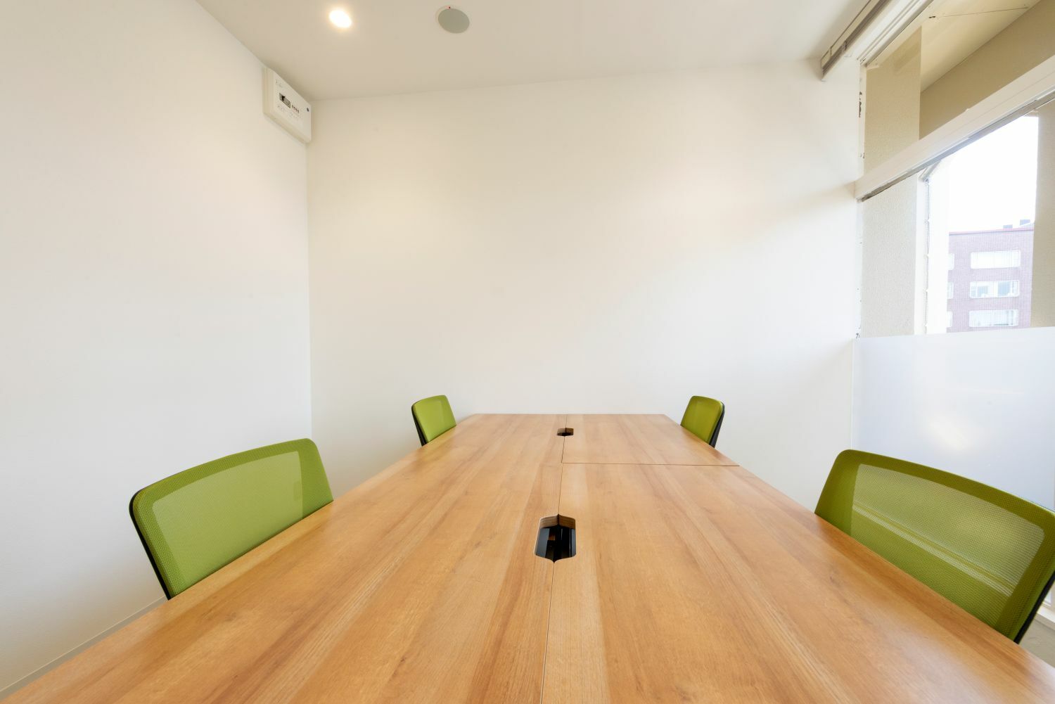 専有部_個室。窓付きの部屋もあります。