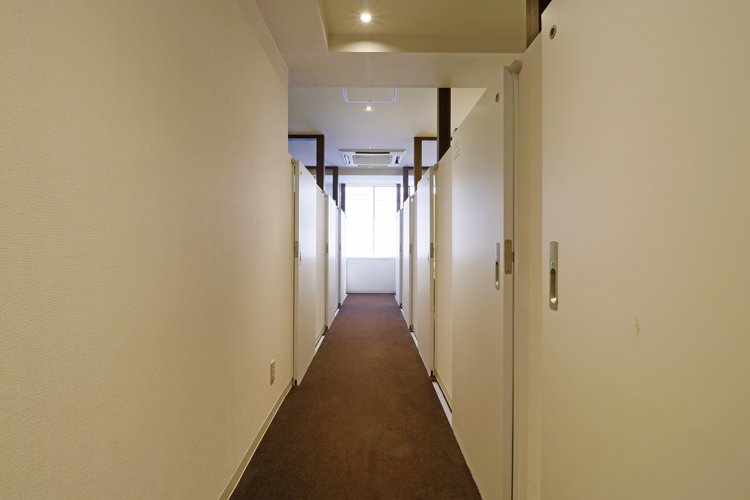 2F廊下