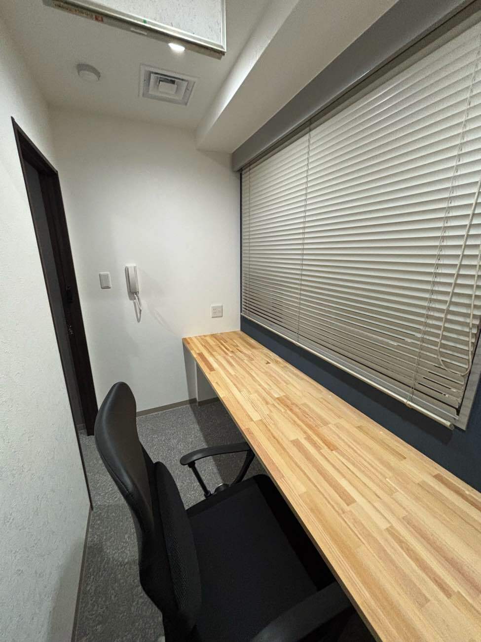 専有部_個室。インターネット環境を完備しています。