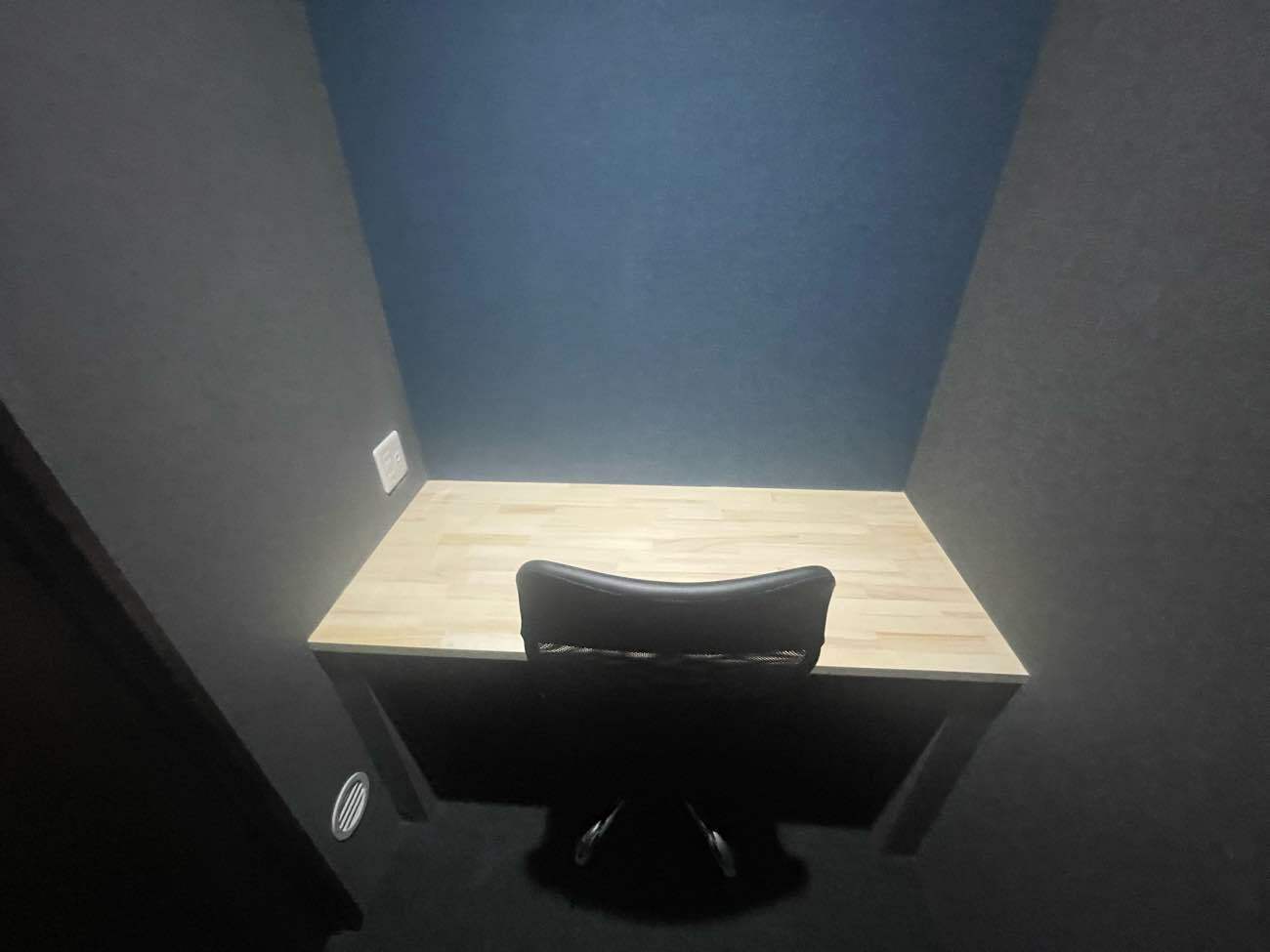 専有部_個室。追加料金なしで登記可能です。