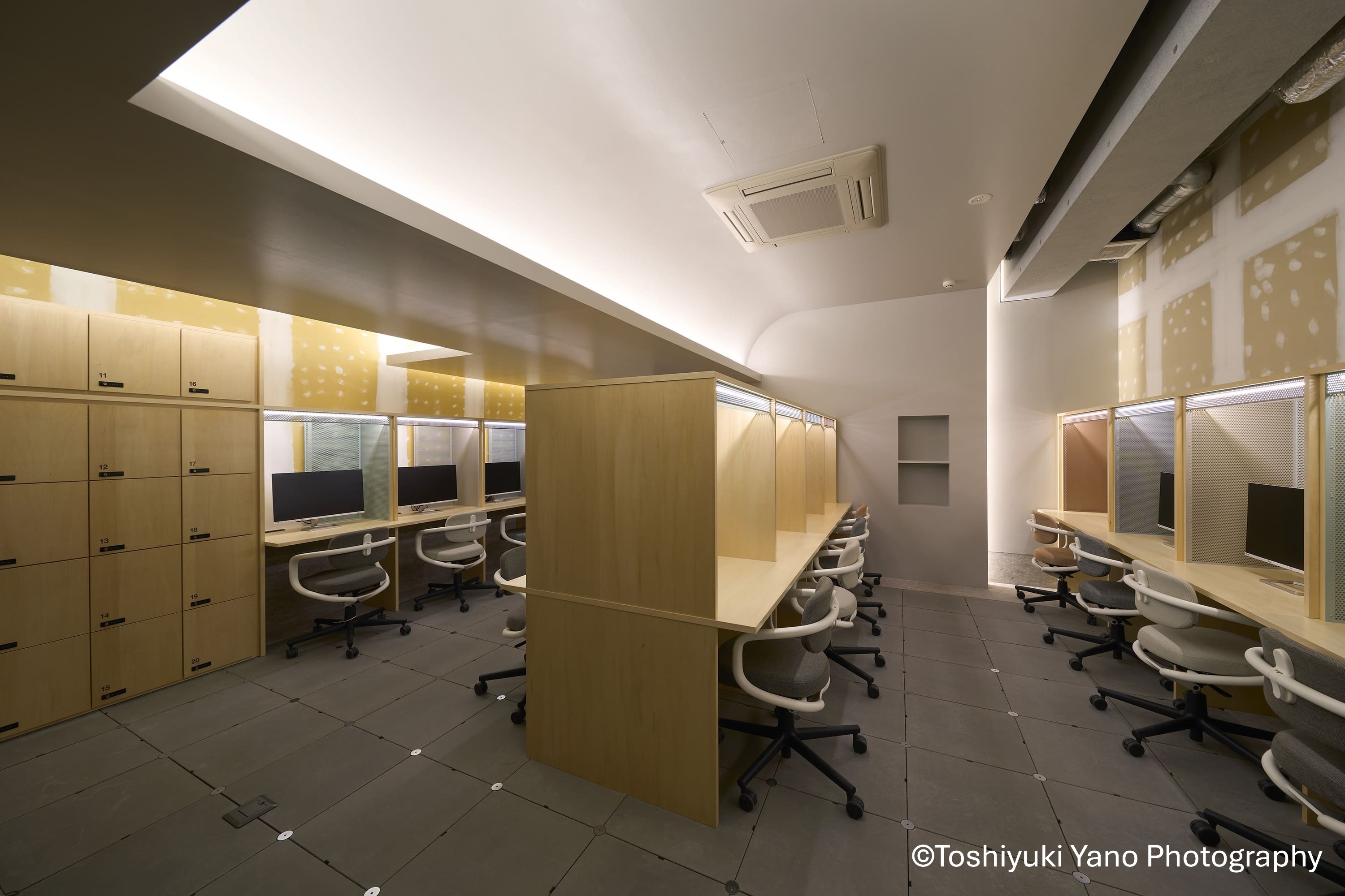 フリーデスクスペース