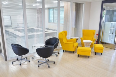 キスミットドア開南オフィス